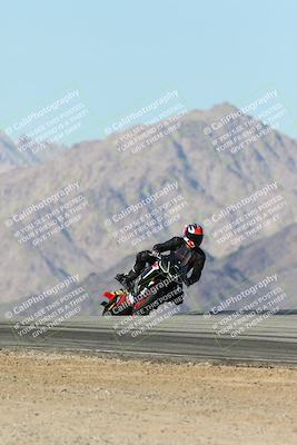 media/Dec-01-2025-Moto Forza (Mon) [[2daa91e15f]]/2-Intermediate Group/Session 4 Turn 9/